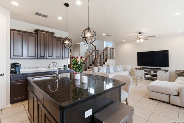 17731 Via Del Oro, San Antonio, TX 78257