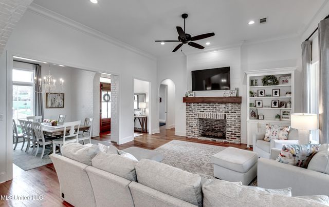 107 Deer Hollow, Brandon, MS 39047