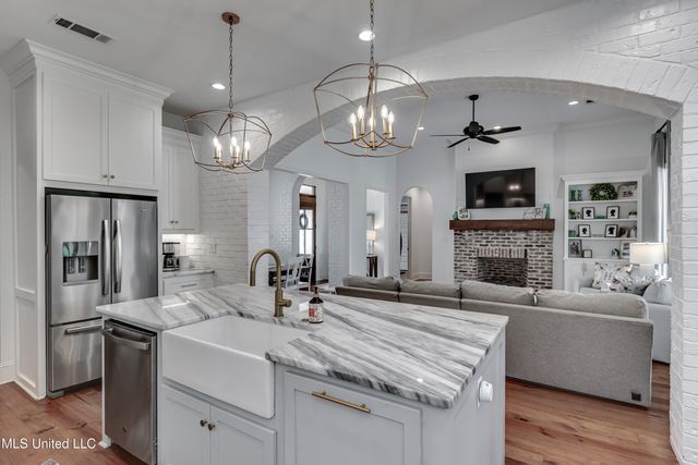 107 Deer Hollow, Brandon, MS 39047