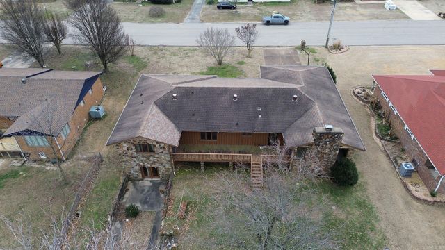 601 Hillview Drive, Paragould, AR 72450