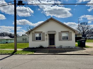 2611 Connecticut Avenue SE, Massillon, OH 44646