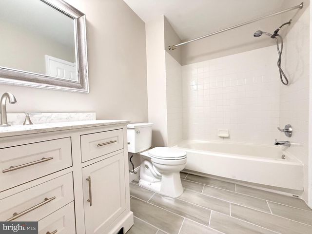 9408 SHEFFIELD DR, Yardley, PA 19067