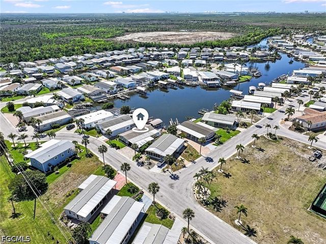 11111 Bayside LN, Fort Myers Beach, FL 33931
