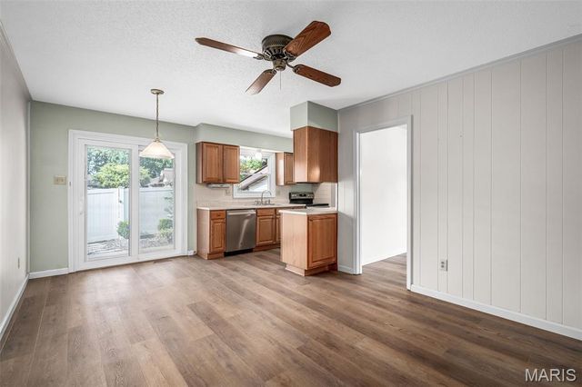 12970 Burning Bush Court, St Louis, MO 63146