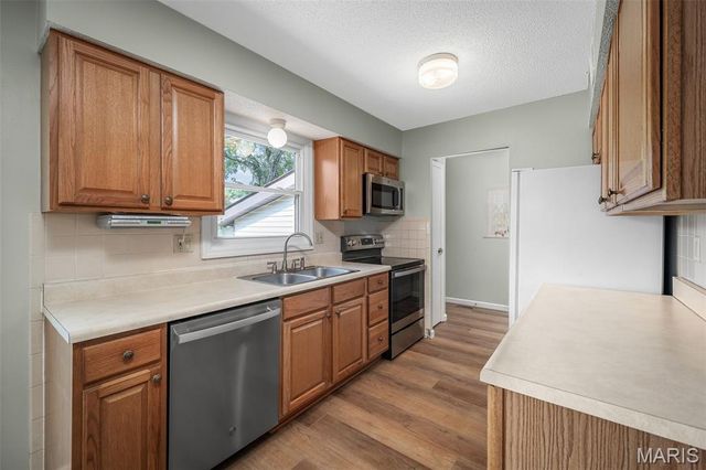 12970 Burning Bush Court, St Louis, MO 63146