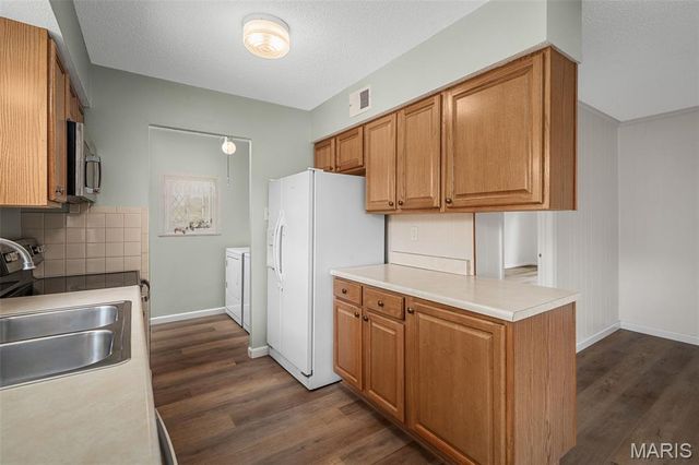 12970 Burning Bush Court, St Louis, MO 63146