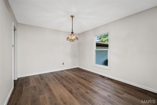 12970 Burning Bush Court, St Louis, MO 63146