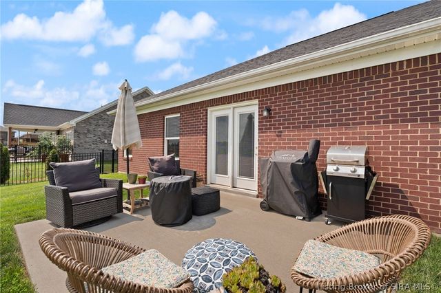5658 Covington Drive, Charlestown, IN 47111
