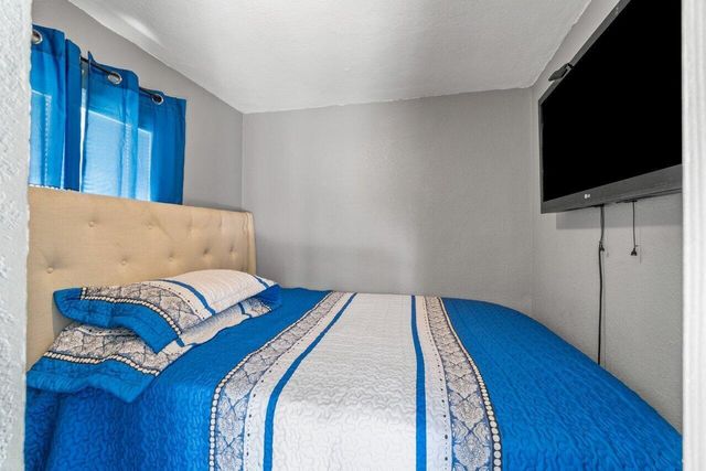 320 Swain Boulevard, Greenacres, FL 33463