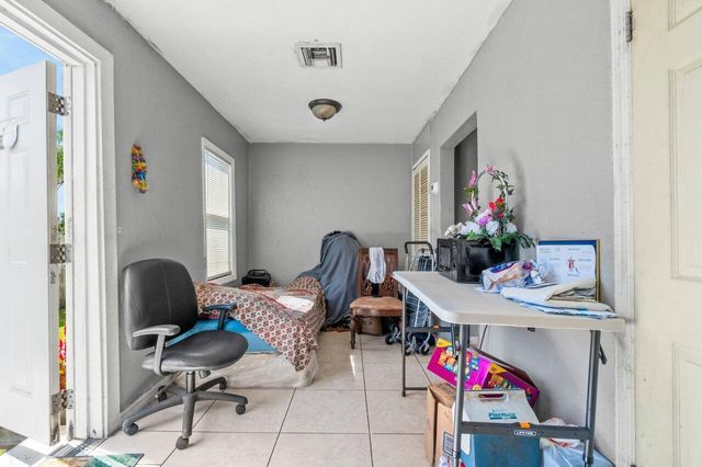 320 Swain Boulevard, Greenacres, FL 33463