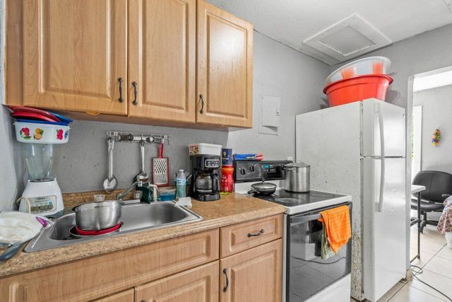 320 Swain Boulevard, Greenacres, FL 33463