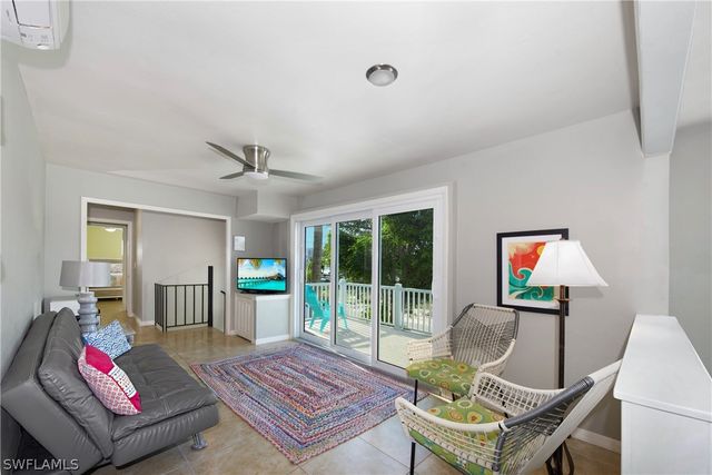 5440 Palmetto ST, Fort Myers Beach, FL 33931