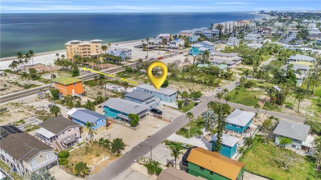5440 Palmetto ST, Fort Myers Beach, FL 33931