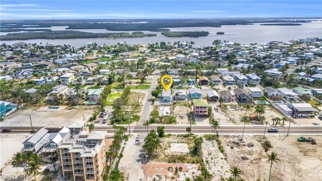5440 Palmetto ST, Fort Myers Beach, FL 33931