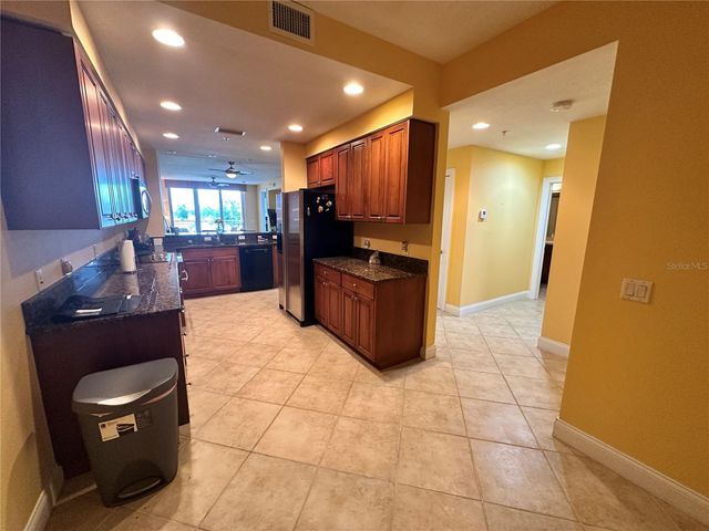 611 RIVIERA DUNES WAY 102, Palmetto, FL 34221