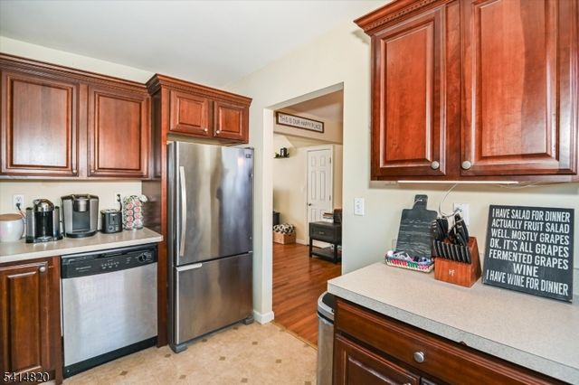 68 Knox Ter 1B, Wayne Twp., NJ 07470