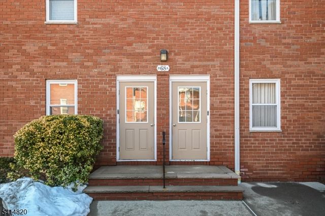 68 Knox Ter 1B, Wayne Twp., NJ 07470