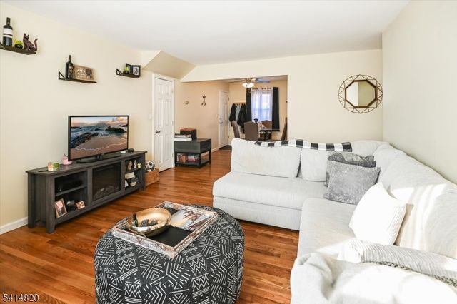 68 Knox Ter 1B, Wayne Twp., NJ 07470