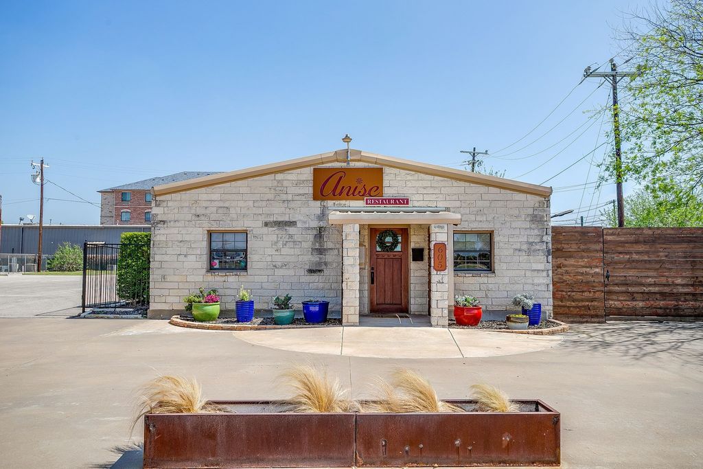 605 Calinco Drive, Granbury, TX 76048 — photo 5