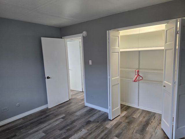 17701 PARK Boulevard 304, Lansing, IL 60438