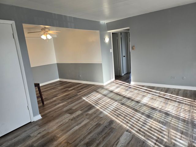 17701 PARK Boulevard 304, Lansing, IL 60438