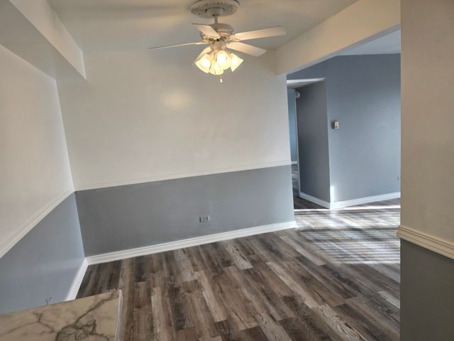 17701 PARK Boulevard 304, Lansing, IL 60438