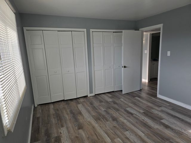 17701 PARK Boulevard 304, Lansing, IL 60438