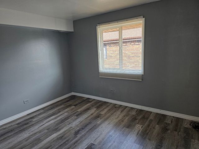 17701 PARK Boulevard 304, Lansing, IL 60438