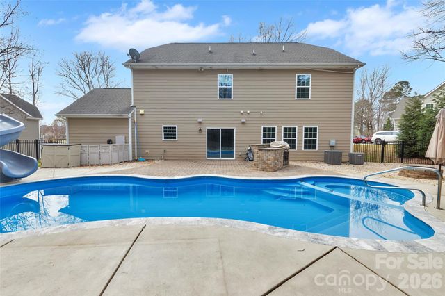 2507 Hamlet Court, Matthews, NC 28105