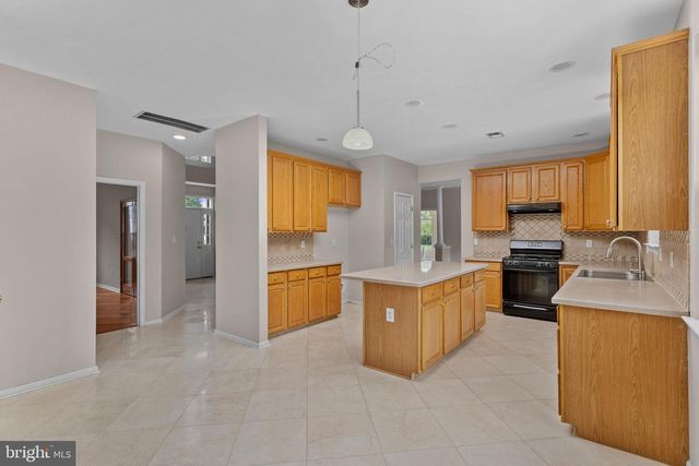 39 CLIFFWOOD DRIVE, Allentown, NJ 08501