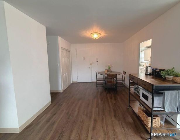 80 Cartright Street 1J, Bridgeport, CT 06604