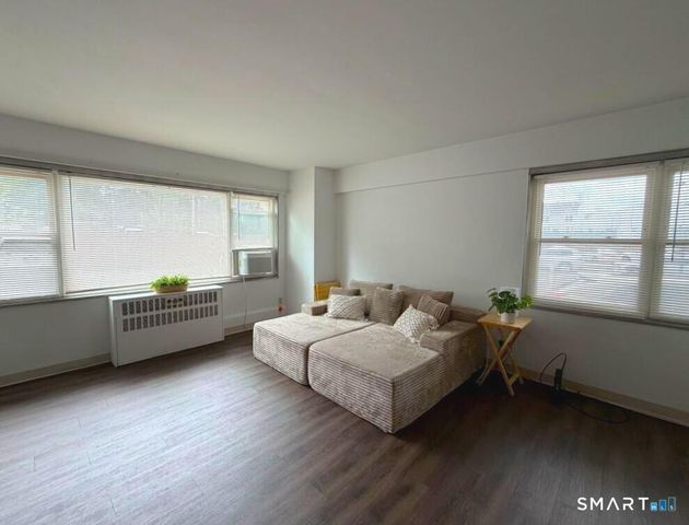 80 Cartright Street 1J, Bridgeport, CT 06604