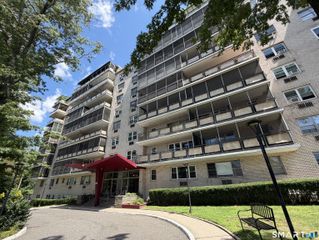 80 Cartright Street 1J, Bridgeport, CT 06604