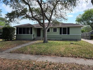 4018 San Fernando Pl, Corpus Christi, TX 78411