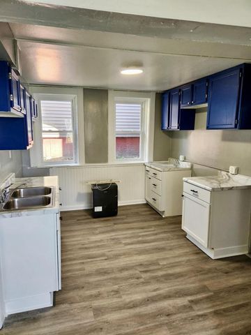 1813 W Burnham STREET #1815, Milwaukee, WI 53204