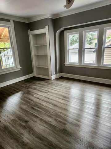 1813 W Burnham STREET #1815, Milwaukee, WI 53204