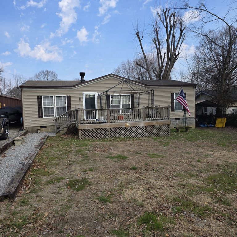 2435 Old Greenbrier Pike, Greenbrier, TN 37073