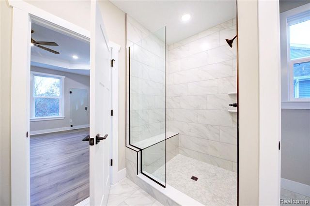 626 Round Rock, Howell, MI 48843