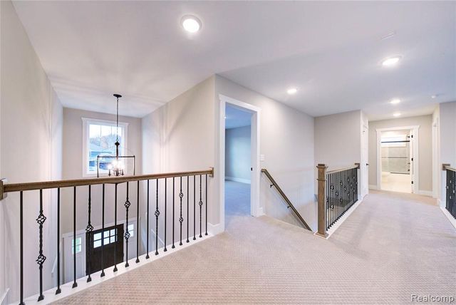 626 Round Rock, Howell, MI 48843