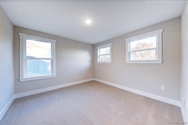 626 Round Rock, Howell, MI 48843