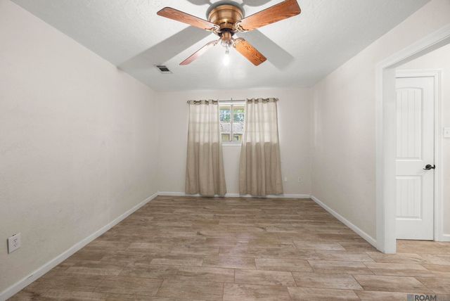 5462 Fairway Dr, Zachary, LA 70791