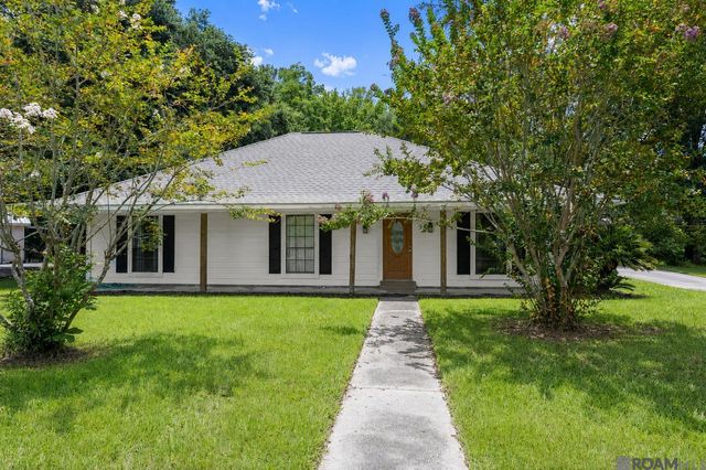 5462 Fairway Dr, Zachary, LA 70791