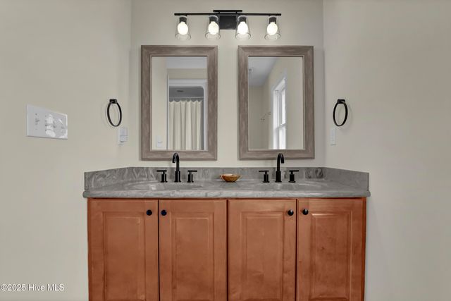 7502 9th Avenue, N Topsail Beach, NC 28460