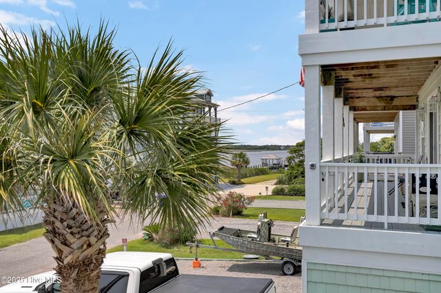 7502 9th Avenue, N Topsail Beach, NC 28460