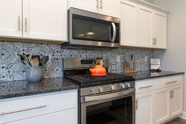 7438 Jamaica Lane, Portage City, MI 49002