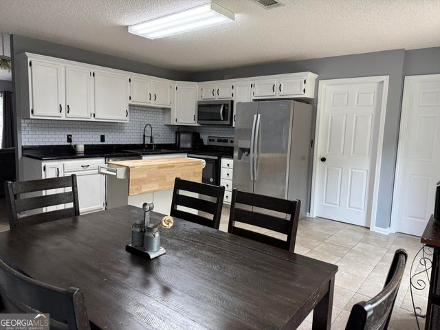 141 Cottonwood Trail, Jackson, GA 30233