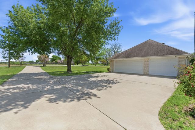 3416 Old Dennis Road, Weatherford, TX 76087
