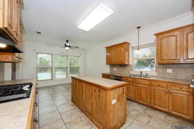18249 Shadow Creek Ave, Baton Rouge, LA 70816