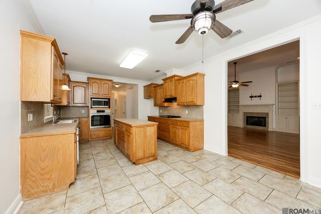 18249 Shadow Creek Ave, Baton Rouge, LA 70816