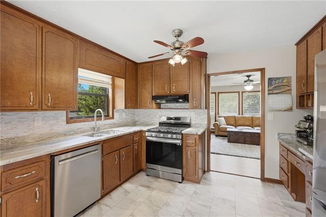 2416 Broward Drive NE, Marietta, GA 30066